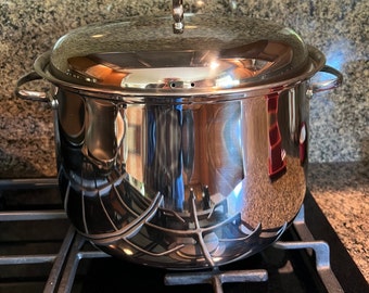 Belgique 11 Quart Stainless Steel Stockpot and Lid