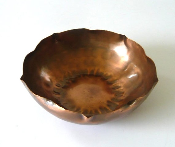 Copper Bowl Hand Hammered Gregorian #301 Crown - Etsy