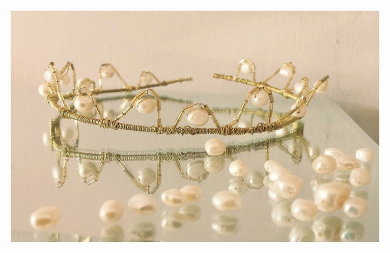 RENAISSANCE Crown Pearl Bridal Wedding Crown Tiara Headpiece Medieval Bride as featured in the Tv series REIGN