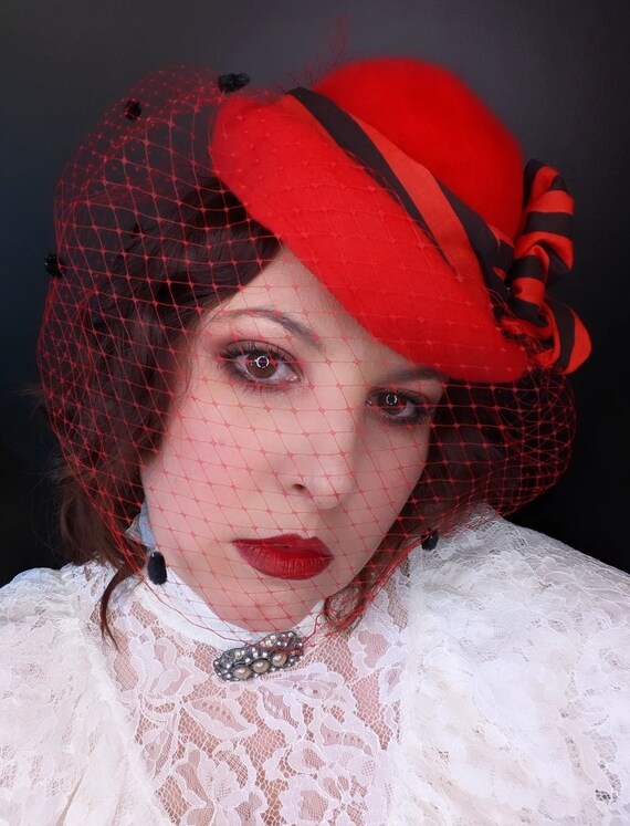 Victorian Gothic Red Steampunk Tilt Hat • 1940s • Felt  display picture 1