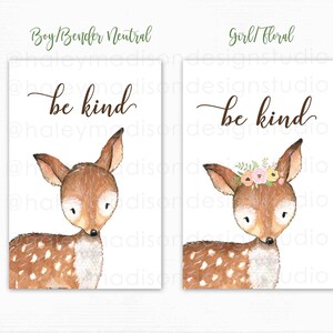 Puede incluir: Una impresi&oacute;n de arte de guarder&iacute;a imprimible con una ilustraci&oacute;n de acuarela de un cervatillo con el texto "be kind" en escritura cursiva marr&oacute;n. El cervatillo lleva una corona floral con flores rosas, amarillas y melocot&oacute;n.
