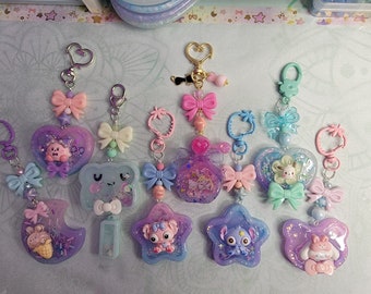 Heart / Moon / Star  Resin Shaker Keychain Charm / Bag Charm