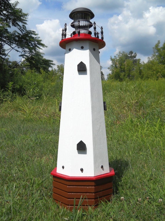 Garden on sale lighthouse solar