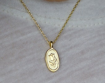 Tulip pendant necklace gold silver oval pendant necklace dainty tulip flower jewelry floral flower small charm choker personalized length