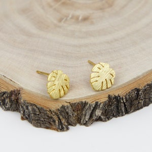 Monstera Blatt Halskette in Gold Silber, Tropische Palmenblatt Halskette, zierliche Halskette, Muttertagsgeschenk, Valentinstag Geschenk, Geburtstagsgeschenk