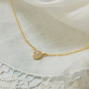 CZ pflastern runde Halskette Gold Vermeil-CZ gepflastert-zierlich zart-CZ Diamant-kleine Scheibe Kreis Halskette-Urlaub Geschenk Schmuck-Geschenk für Freundin