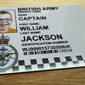 Personalised Child&#39;s Army Plastic Durable ID Badge - Novelty Armed Forces Work ID - Fun Gift for Children