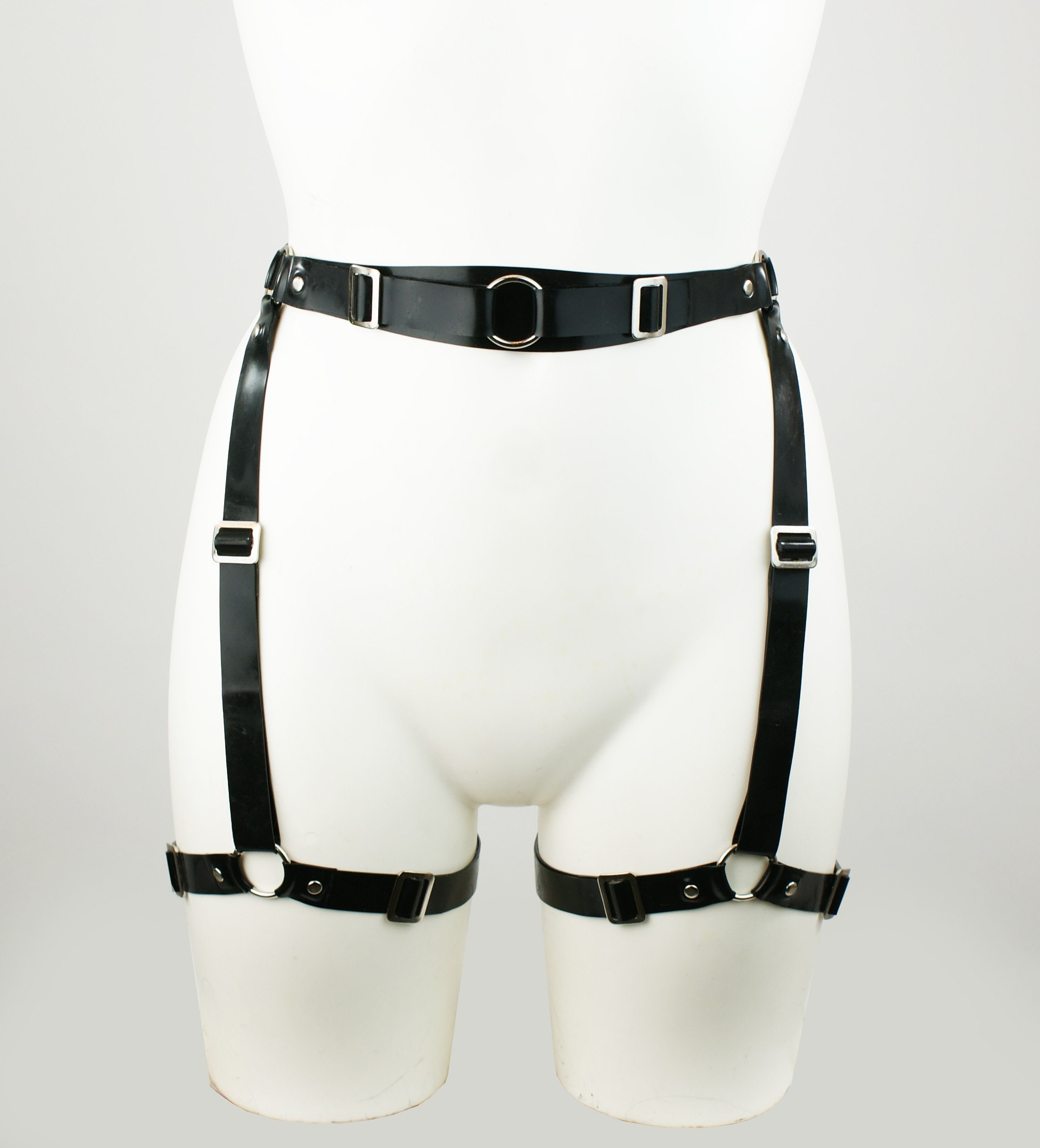 Harness leg top