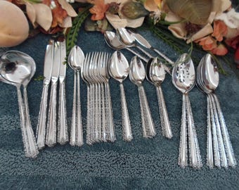 Chateau Serving Spoon (S) 8.5 Oneida New 18/8 Free Shipping Usa Only