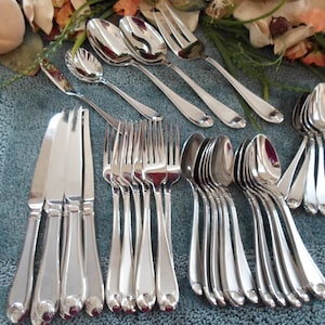 Vintage SATIN GARNET Oneida China 18/10 Vintage Early Production Pieces circa 2003  35pc Set for 6 with Serving Excellent Looks Unused