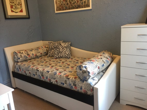 Fitted Daybed cover in twin, twin xl and full mattress cover, customize fabric, size (pictured in Premier Prints Amore Primary Natural)