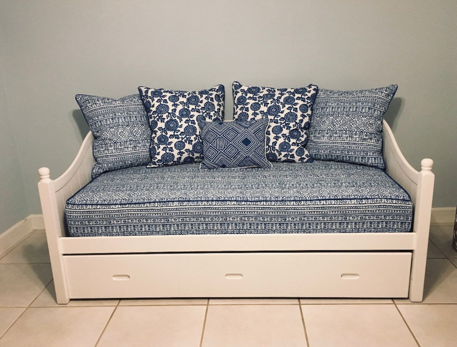 Fitted Daybed cover with CORDING/PIPING in twin twin xl or Etsy 日本