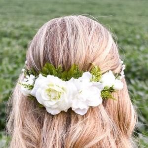 White flower crown. White bridal headpiece. White wedding headpiece  Bridal headpiece  Bridal flower crown Wedding circlet with white roses.