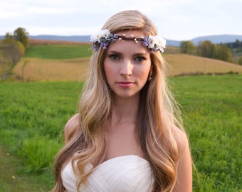 White flower crown. White and lavender flower crown. White floral crown.  Boho wedding halo. Lavender wreath. Bridal hair flower.