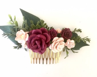 Burgundy and blush flower comb. Burgundy wedding headpiece. Blush wedding hair comb. Burgundy and blush bridal hair comb. Wedding hairpin.