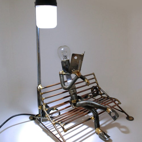 Wise Reader Sculpture Lamp