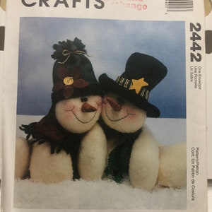 McCalls 2442 「溶けるハート」、15インチ 帽子、スカーフ、ケープをつけた雪だるま / McCall&#39;s Crafts 6159 / McCall&#39;s Crafts 6819 / McCall&#39;s Crafts2902