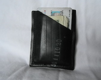 A Simple Wallet made from Used Bicycle Innertubes minimalist