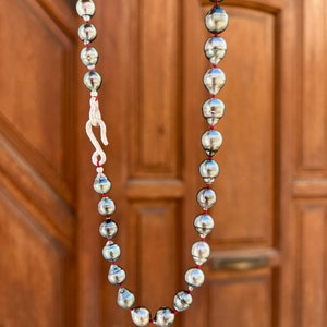 Tahitian pearl necklace with hand hammered silver hook clasp