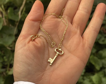 Key necklace, Key pendant on a chain, Valentines gift, Golden key necklace, Skeleton key charm, Key to my heart necklace