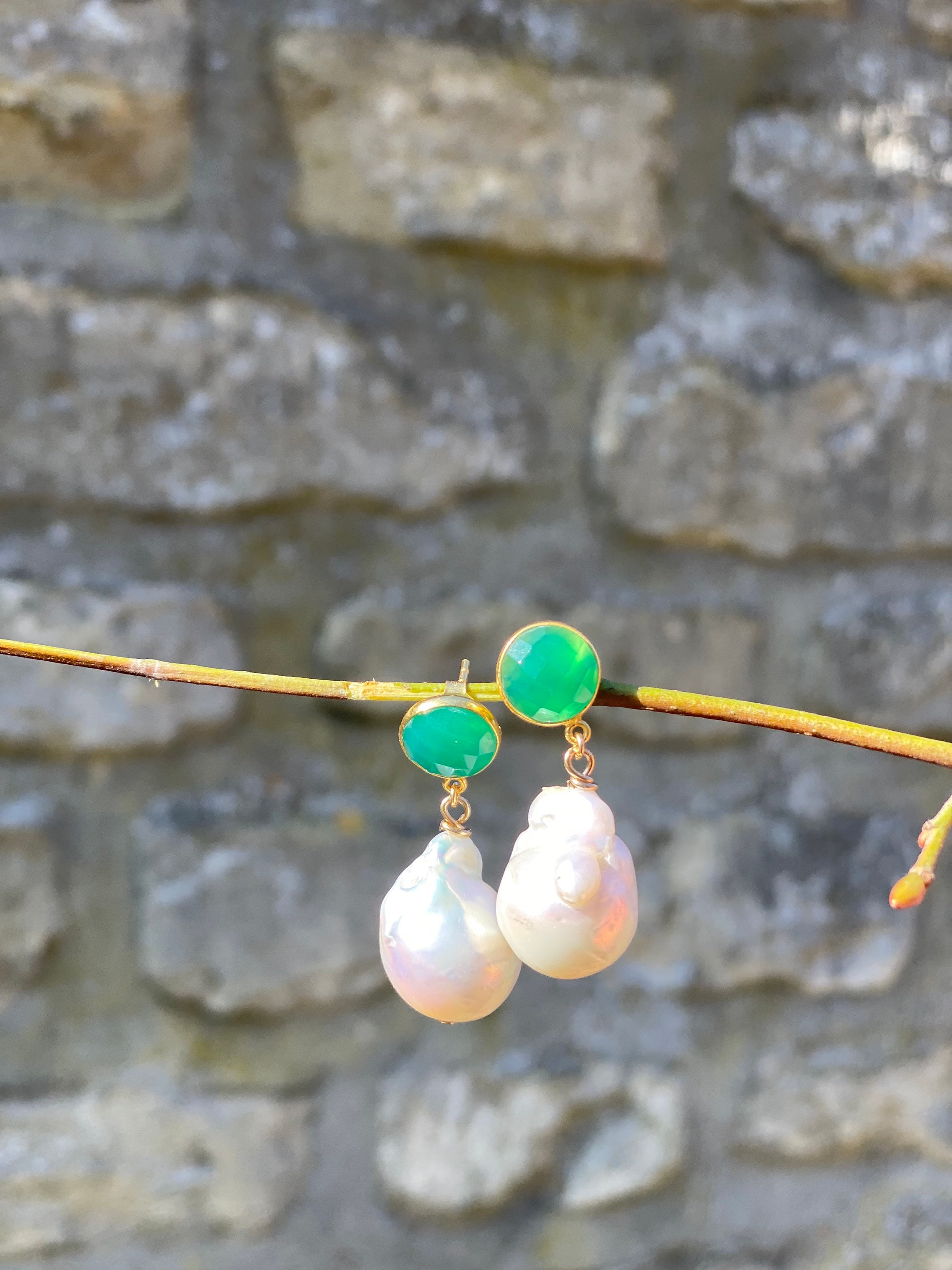 Multicolor - Golden Plated Seep Pearl & Onyx Natural Stone Earrings main image 0