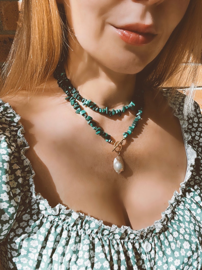 Collier malachite, collier de pierres précieuses vertes, collier de perles baroques, cadeau fait main, bijoux faits à la main image 3