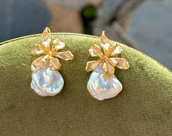 Handmade Keshi Pearl Drop Earrings – Gold-Plated Sterling Silver Floral Design