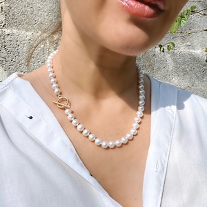 Classic pearl necklace, White pearls, Freshwater pearls, Pearl jewelry, Gift for her, Handmade jewelry, Bridal necklace