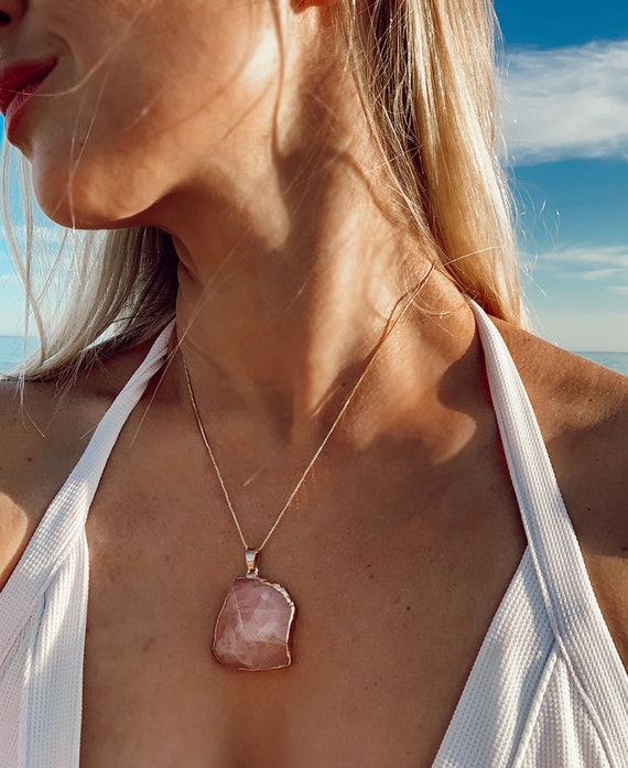 Rose Quartz Necklace, Rose Quartz Jewelry, Raw Crystal necklace, Gold Rose Quartz Pendant