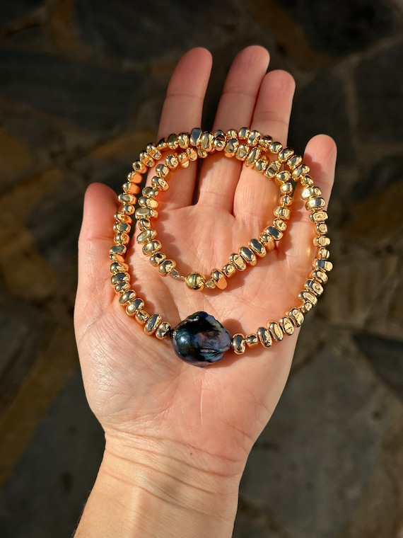 Hematite and Black Baroque Pearl Necklace, Gold Plated Silver, Handmade in Spain