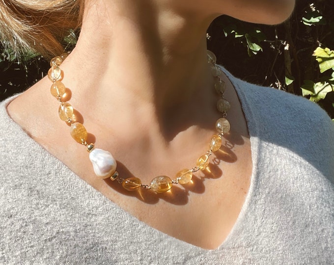 Pearl gemstone necklaces