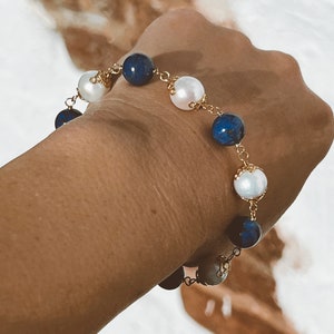 Pulseira de Lápis-Lazúli e Pérolas Edison: Joia com Pedras Preciosas em Ouro Vermeil