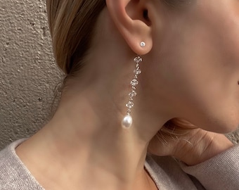 Bride earrings “Estrella del Nord”, rock crystal and pearl silver drop earrings, wedding jewelry