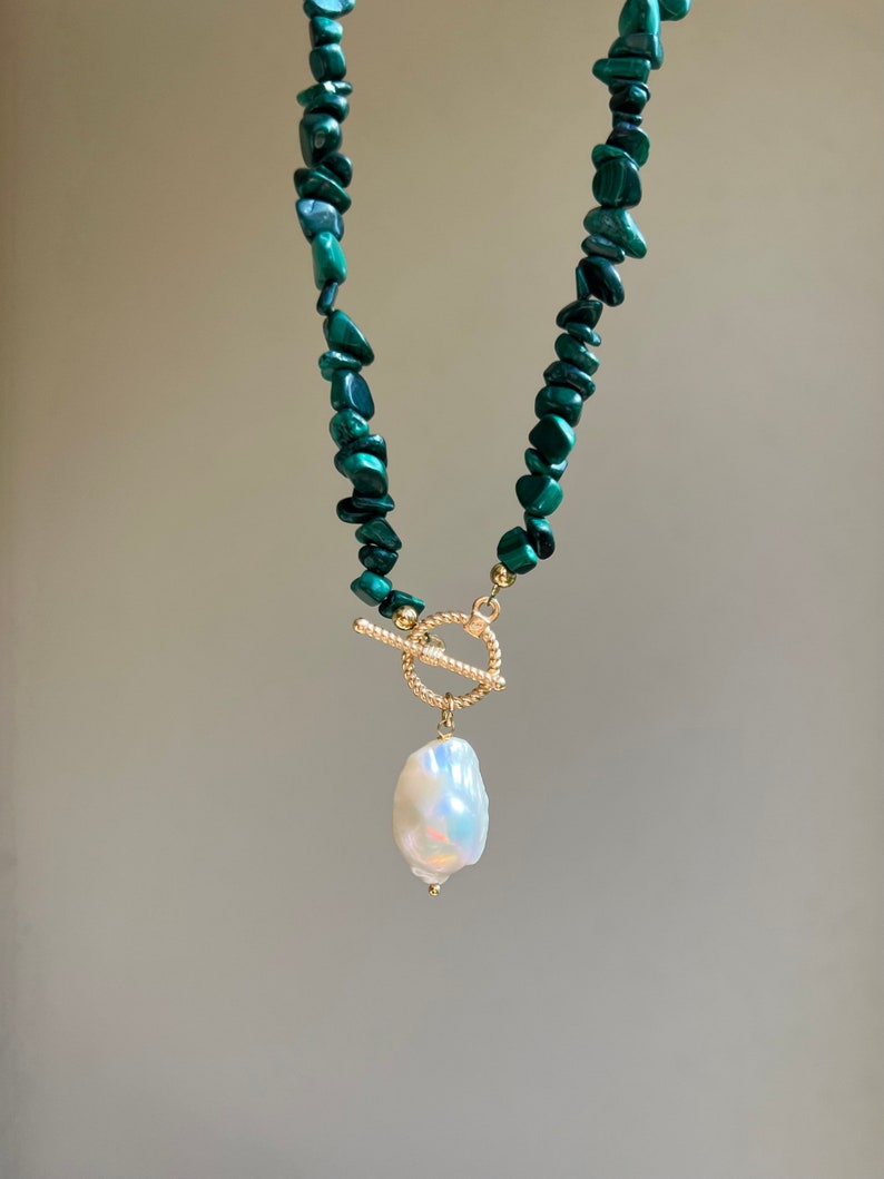 Collier malachite, collier de pierres précieuses vertes, collier de perles baroques, cadeau fait main, bijoux faits à la main image 9