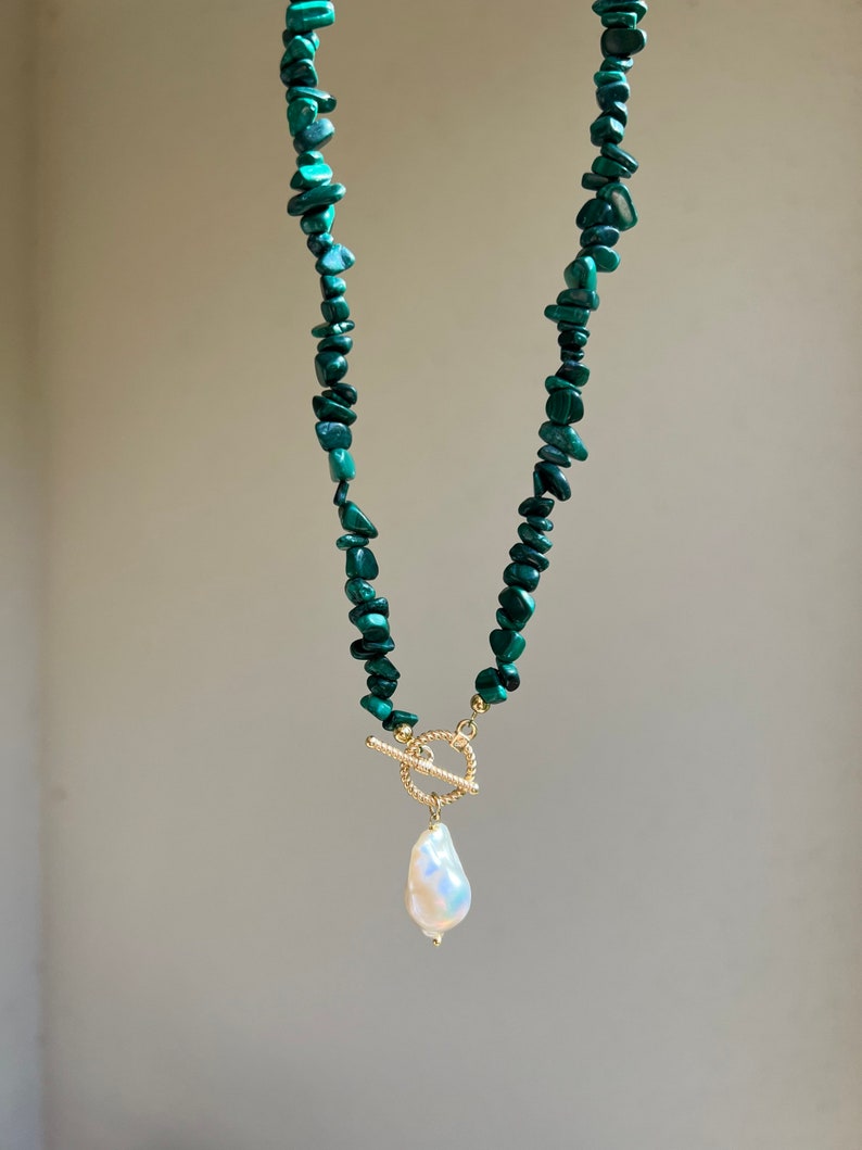 Collier malachite, collier de pierres précieuses vertes, collier de perles baroques, cadeau fait main, bijoux faits à la main image 4