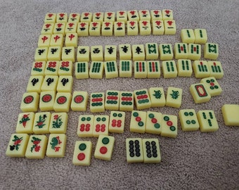 Mah Jong bakelite tiles yellow 87 tiles