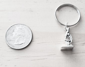 Microscope keychain - Microscope key chain - Microscope gift - Lab Assistant Gift - Lab Tech keychain