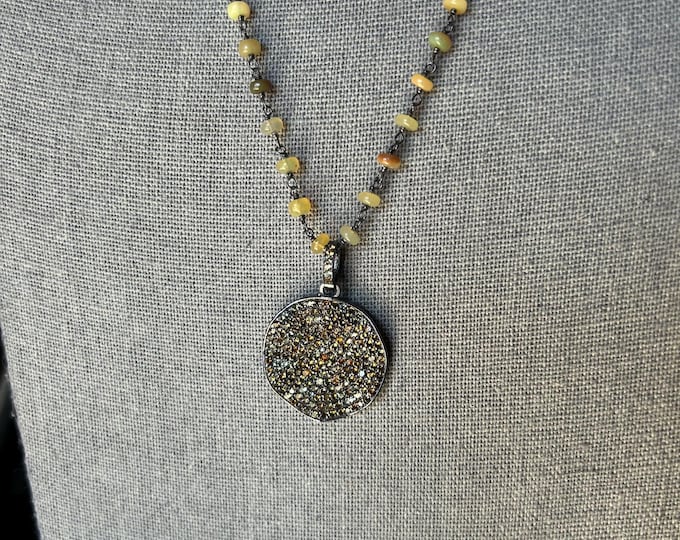 Golden Tourmaline wavy disc pendant necklace