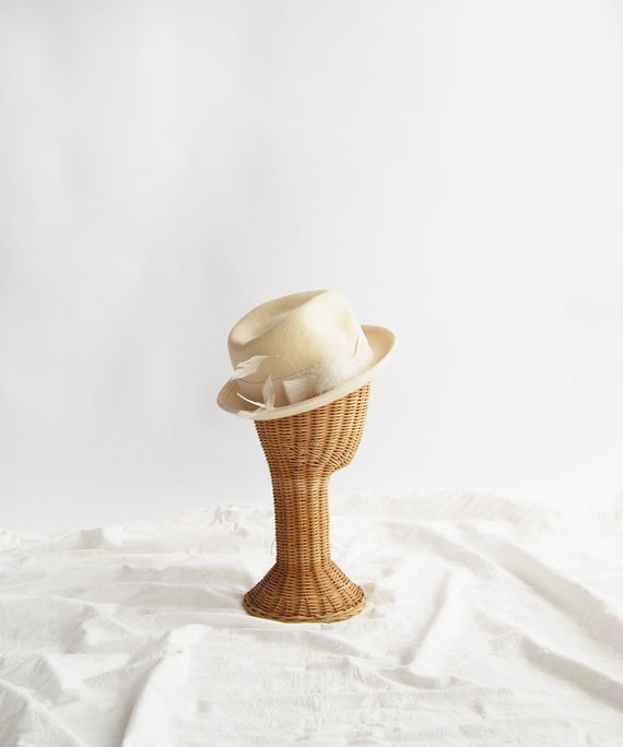 Flotteur De Plumes Hat | Vintage | Italy Made Feather Ribbon  display picture 2
