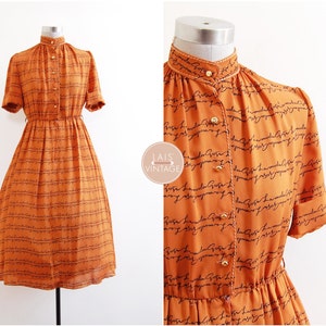 Vestido Letra Godivas | e | Vintage do Japão dos anos 1950 | vestido de escrita amor caramelo