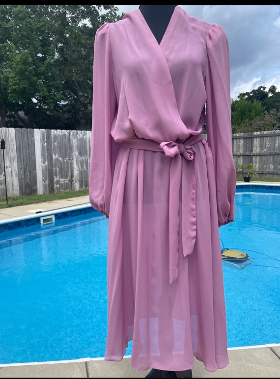 Beautiful 1970s flowy sheer mauve  pink party dres