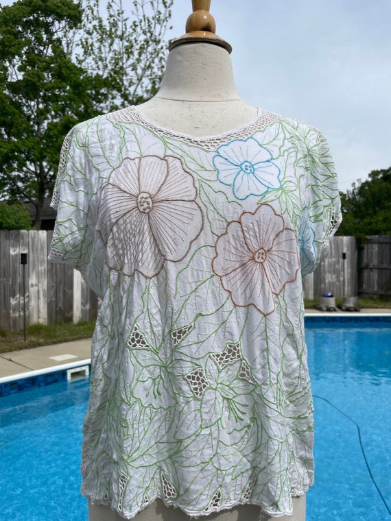 Vintage beachy embroidery, open crochet blouse whi