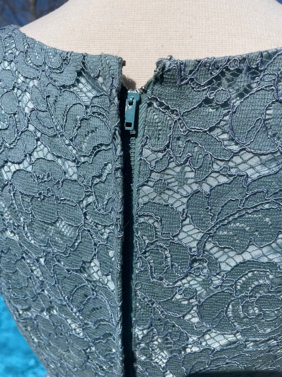 1950s blue lace wiggle dress - image 5