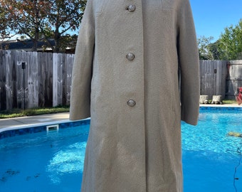 Vintage 1960s beige coat