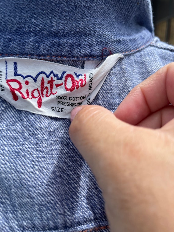 Vintage denim jacket with wolf patch - image 9