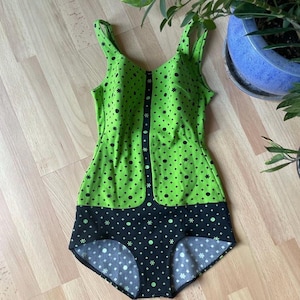Vintage swimsuit/ bathing suit