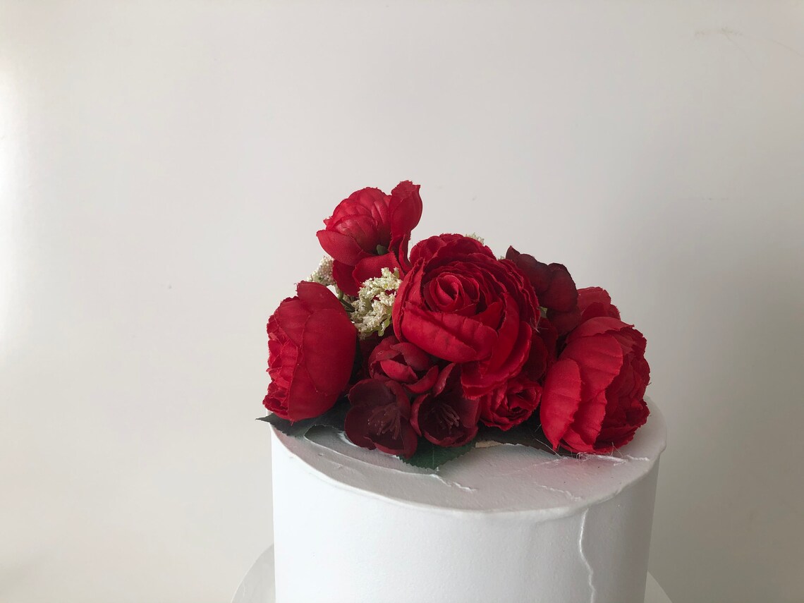 Bouquet of flowers cake topper. Perfect to place on a 6 cake Etsy