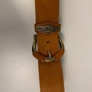 AVION tooled Western style leather belt (2 1/2" wide) golden color from the 80's