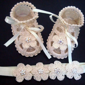Cream Headband with Sandals Baby Set, Baby Shoes, Crochet Baby Sandals with Headband. Baptism Shoes with flower.