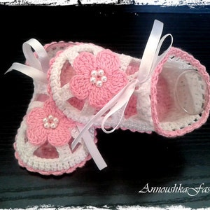 Crochet baby shoes ,white & pink.Crochet Sandals,Girls Crochet Sandals,Cotton Crochet Sandals,Crochet Baby Sandals,